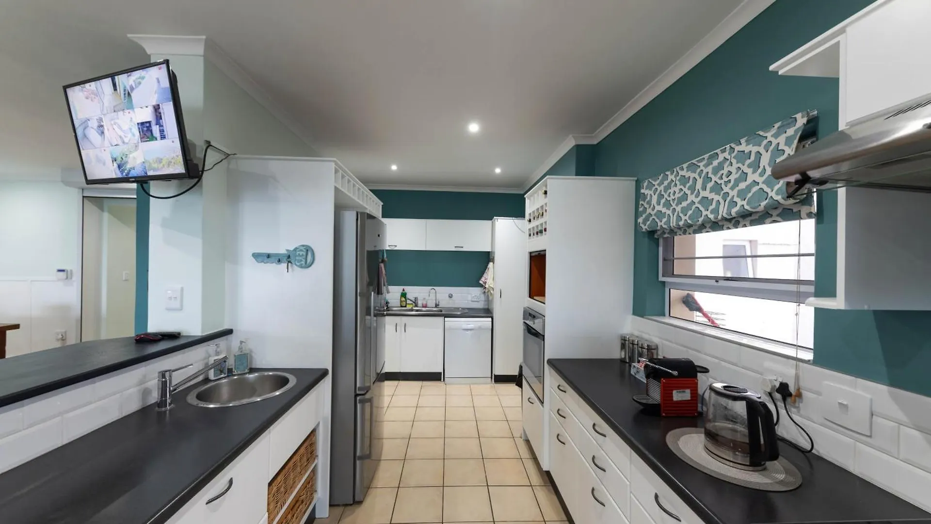 Ocean Views, Sleeps 6 In 3 Bedrooms, 3 Bathrooms Cape Town Daire