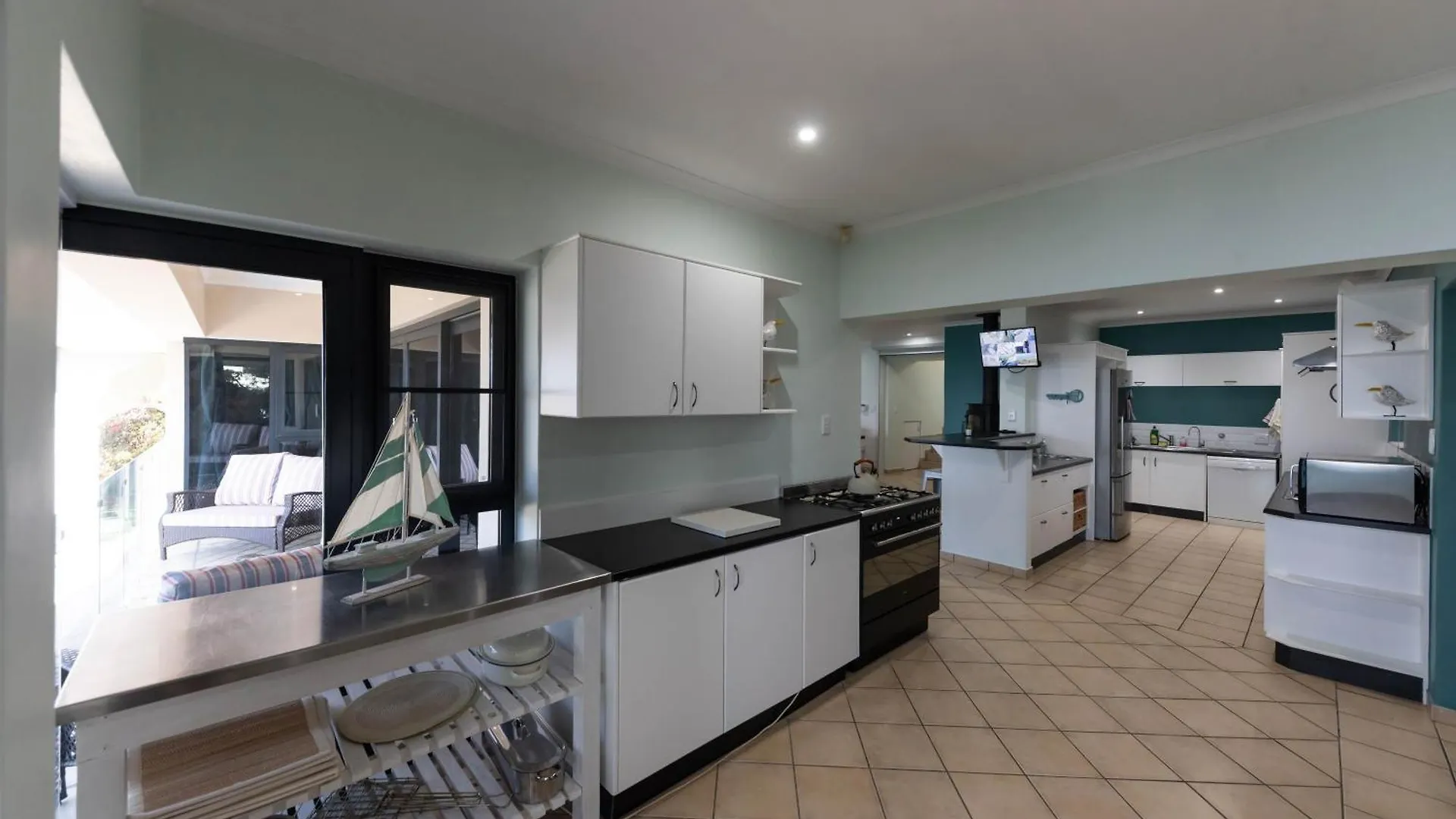 Daire Ocean Views, Sleeps 6 In 3 Bedrooms, 3 Bathrooms Cape Town
