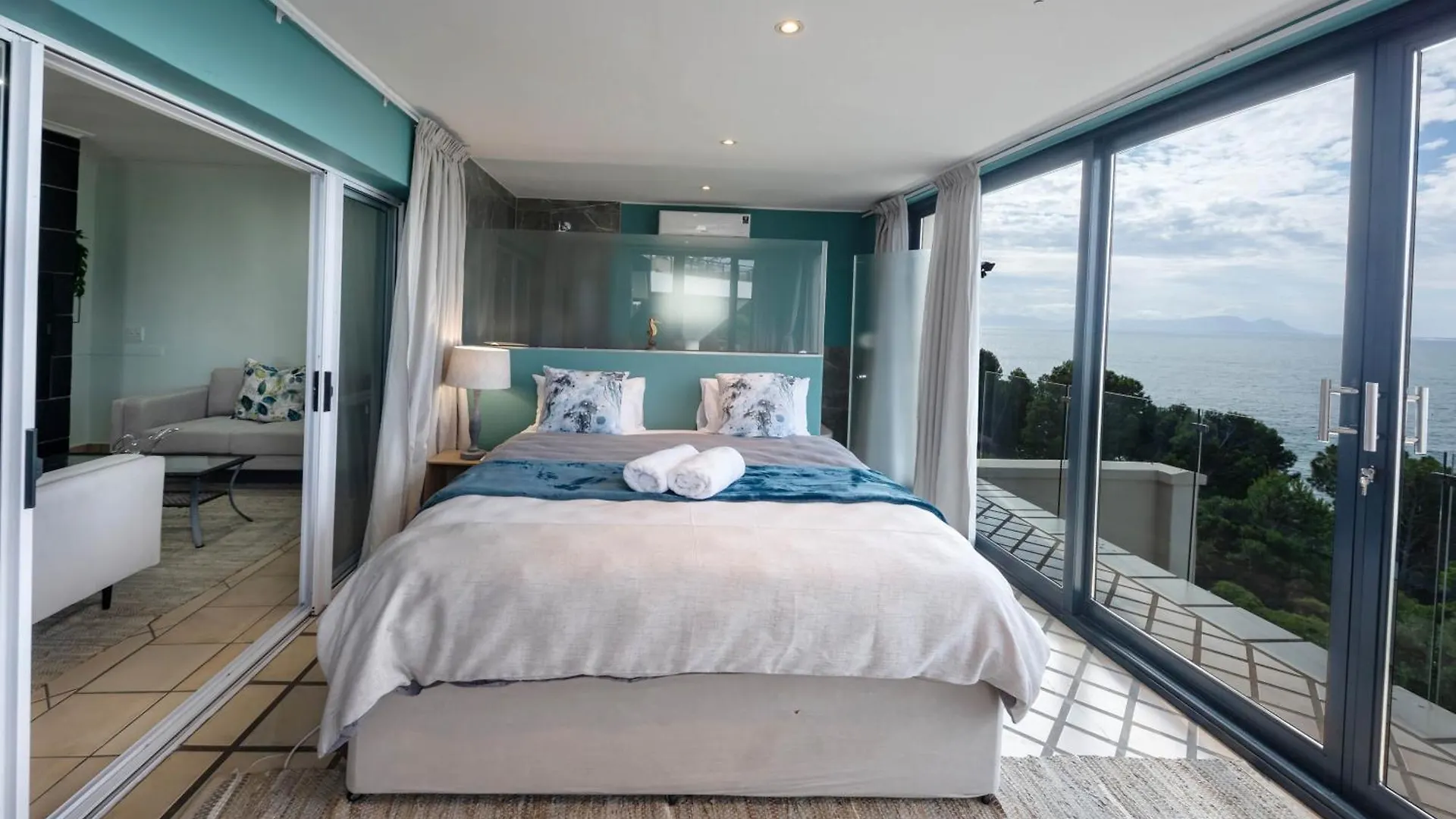 Ocean Views, Sleeps 6 In 3 Bedrooms, 3 Bathrooms Cape Town Güney Afrika